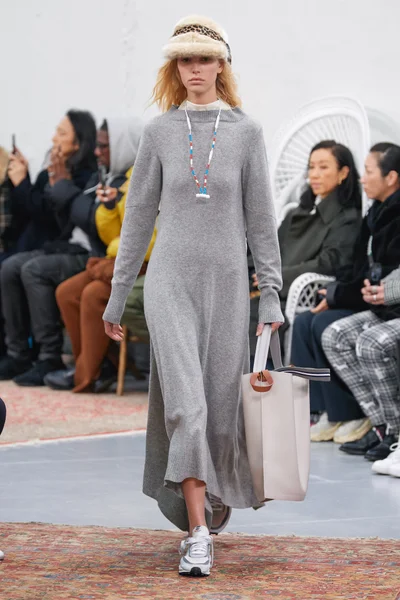 Look 4